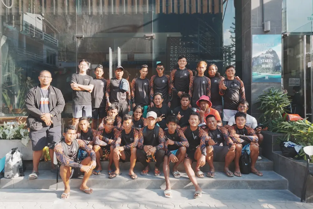 H Travel Team